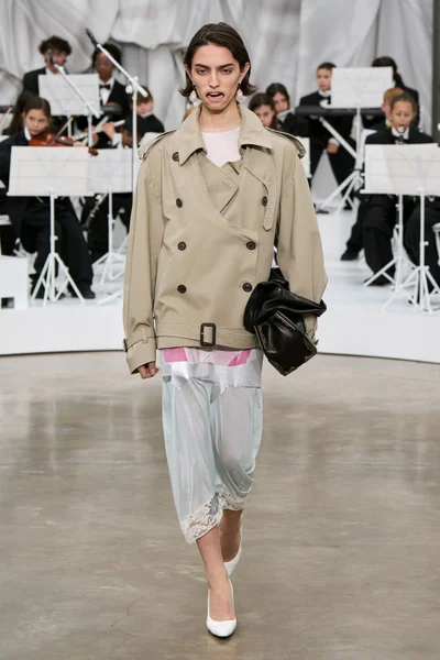 Look 23